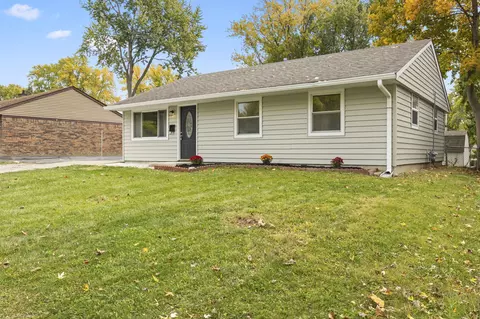 57 Crestwood Dr, Mooresville, IN 46158