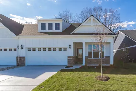 3947 Holly Brook Dr, Westfield, IN 46062