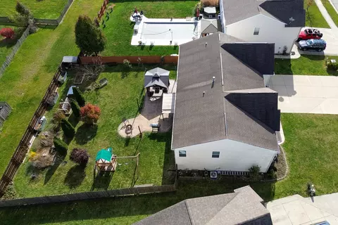 3655 Pickwick Cir, Plainfield, IN 46168 photo 2