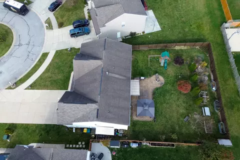 3655 Pickwick Cir, Plainfield, IN 46168 photo 8