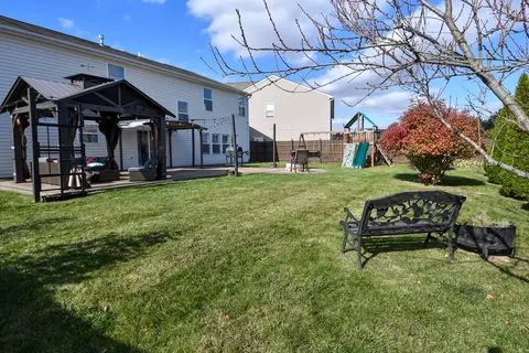 3655 Pickwick Cir, Plainfield, IN 46168 photo 14