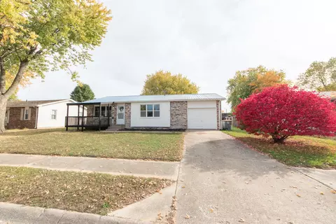 432 N Jackson Park Dr, Seymour, IN 47274