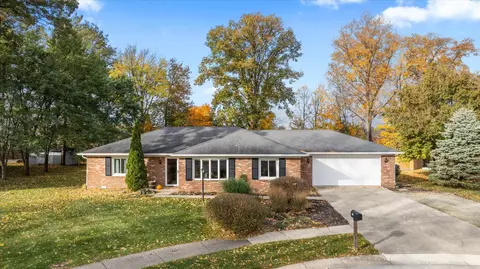 518 Bridge Ct, Fortville, IN 46040