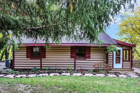 11603 River Rd, Carmel, IN 46033