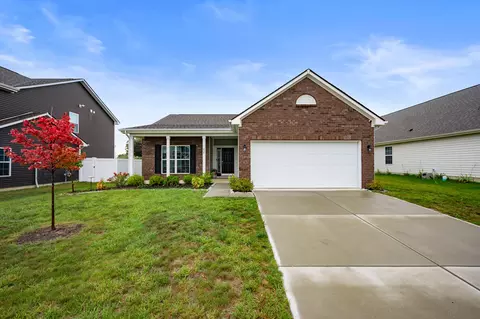 435 Tracewood, Greenfield, IN 46140
