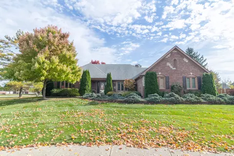 1030 Morningside Dr, Greenfield, IN 46140