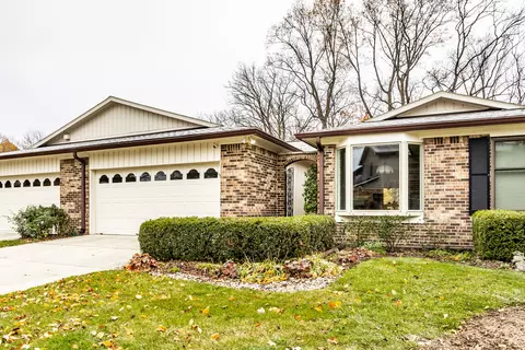 8461 Quail Hollow Rd, Indianapolis, IN 46260