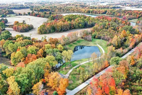 5585 W Carr Hill Rd, Columbus, IN 47201