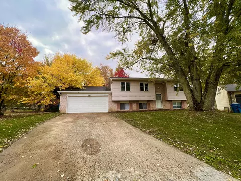 7835 Chicopee Ct, Indianapolis, IN 46217