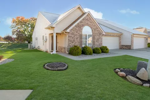 17816 Crown Pointe Ct, Noblesville, IN 46062