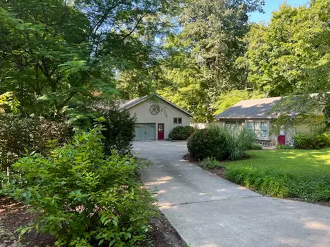 4252 E Windsor Ln, Columbus, IN 47201