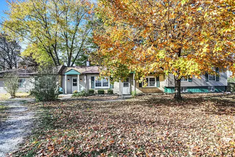 8716 S Mitthoeffer Rd, Indianapolis, IN 46259
