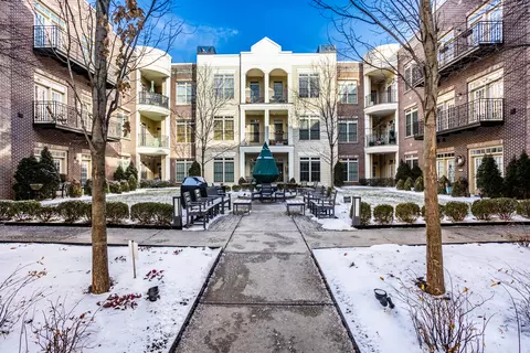 450 E Ohio St #113, Indianapolis, IN 46204