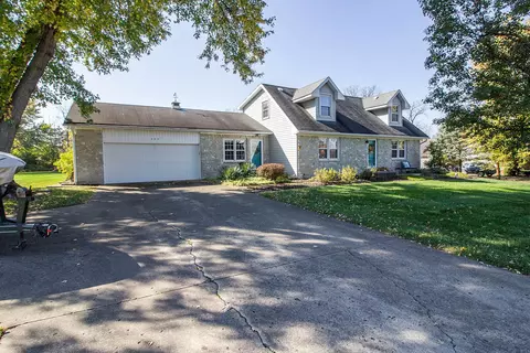 609 Little Eagle Dr, Noblesville, IN 46060