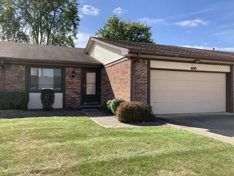 1215 Sycamore Dr, Shelbyville, IN 46176