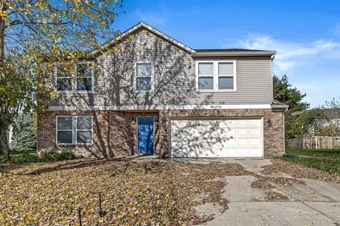 12996 Pleasant View Ln, Fishers, IN 46038