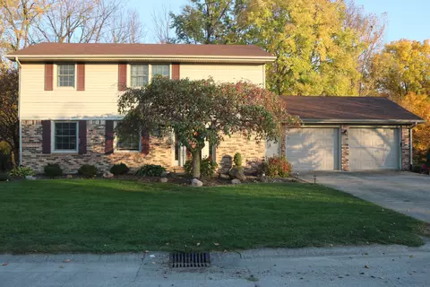 1276 Timberwood Cir, Anderson, IN 46012