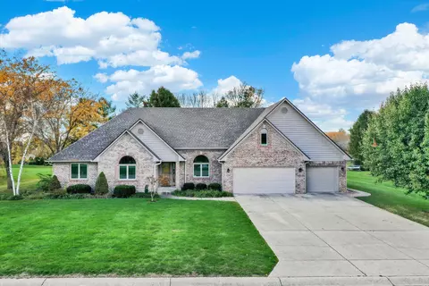 4768 S Grassy Ct, New Palestine, IN 46163