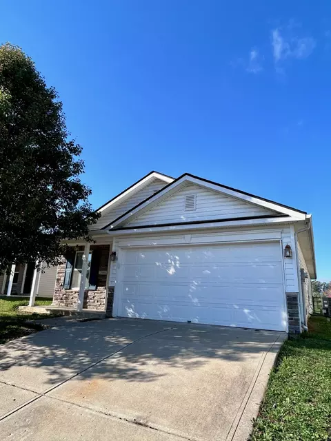 866 Sunvista Dr, Avon, IN 46123