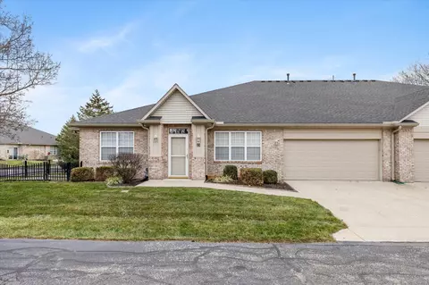 6900 Park Square Dr #D, Avon, IN 46123