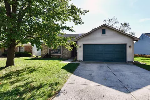 101 Lake Dr N, Brownsburg, IN 46112