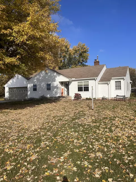 400 W Smith Valley Rd, Greenwood, IN 46142