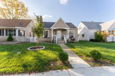 220 S 6th Ave, Beech Grove, IN 46107