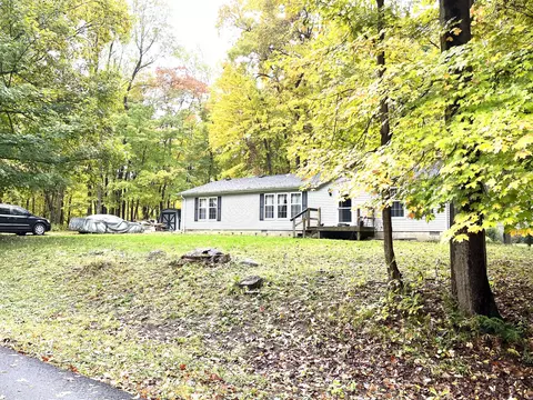 2751 W Dillingham Dr W, Crawfordsville, IN 47933