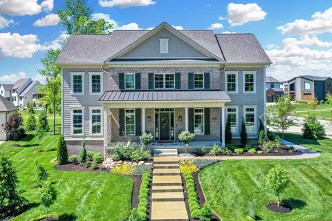 11015 Holliday Farms Blvd, Zionsville, IN 46077
