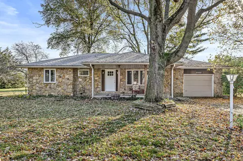 5950 S Elmview Dr, Muncie, IN 47302