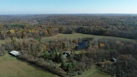 8002 N Neill Rd, Bloomfield, IN 47424