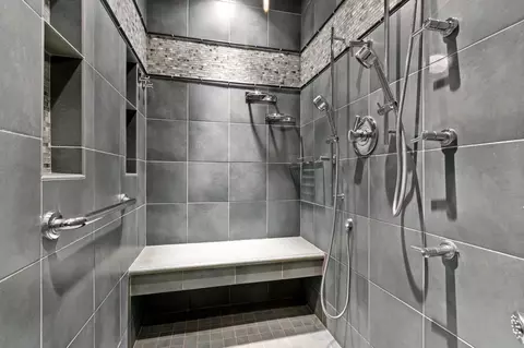 7581 Sloop Cir, Fishers, IN 46038 photo 32