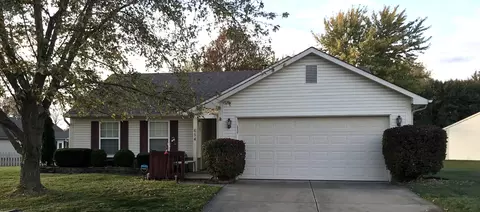 654 Woodfield Cir, Avon, IN 46123