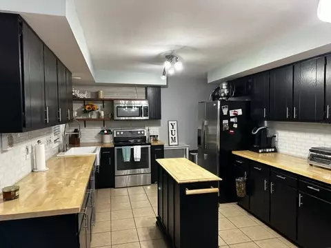 5131 E Spring Dr, Columbus, IN 47201 photo 4