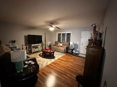5131 E Spring Dr, Columbus, IN 47201 photo 3