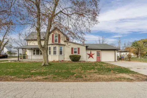 300 N 7th St, Summitville, IN 46070