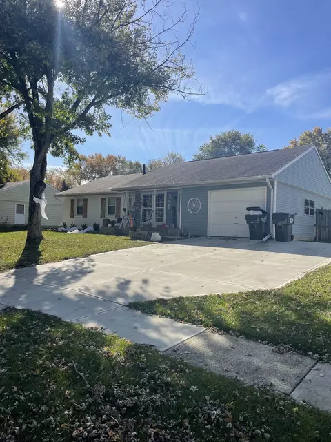 24 N Wagon Rd, Bargersville, IN 46106