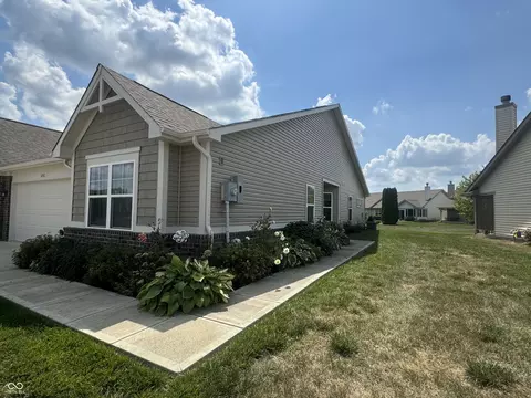 1252 Arlington Dr, Greenfield, IN 46140