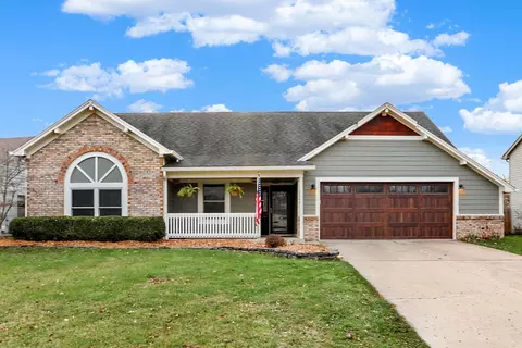 8266 La Habra Ln, Indianapolis, IN 46236