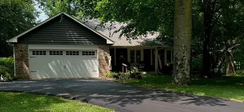 4420 W Bittner Ln, New Palestine, IN 46163