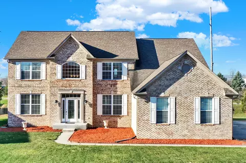 6530 Briarwood Pl, Zionsville, IN 46077