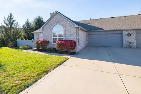 5754 Quail Crossing Dr, Indianapolis, IN 46237