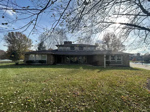 117 Callery Pear Dr, Batesville, IN 47006