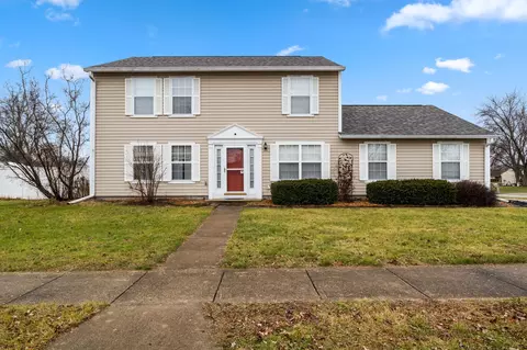 8405 Skippers Ct, Avon, IN 46123