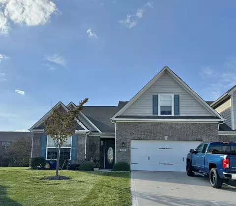 1175 Red Tail Ct, Greenwood, IN 46143