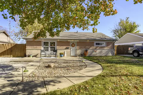 609 Park Dr, Greenwood, IN 46143