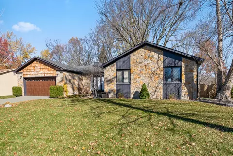 231 Yorkshire Cir, Noblesville, IN 46060