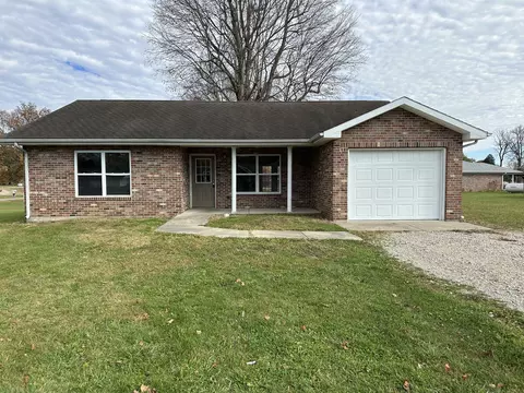 266 E Court Dr, Cayuga, IN 47928