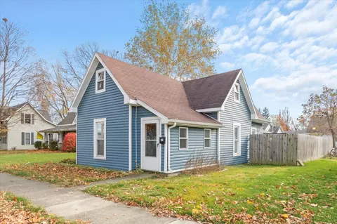 105 Forest Ave, Greenfield, IN 46140