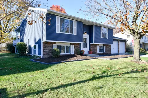 1300 Brownswood Dr, Brownsburg, IN 46112